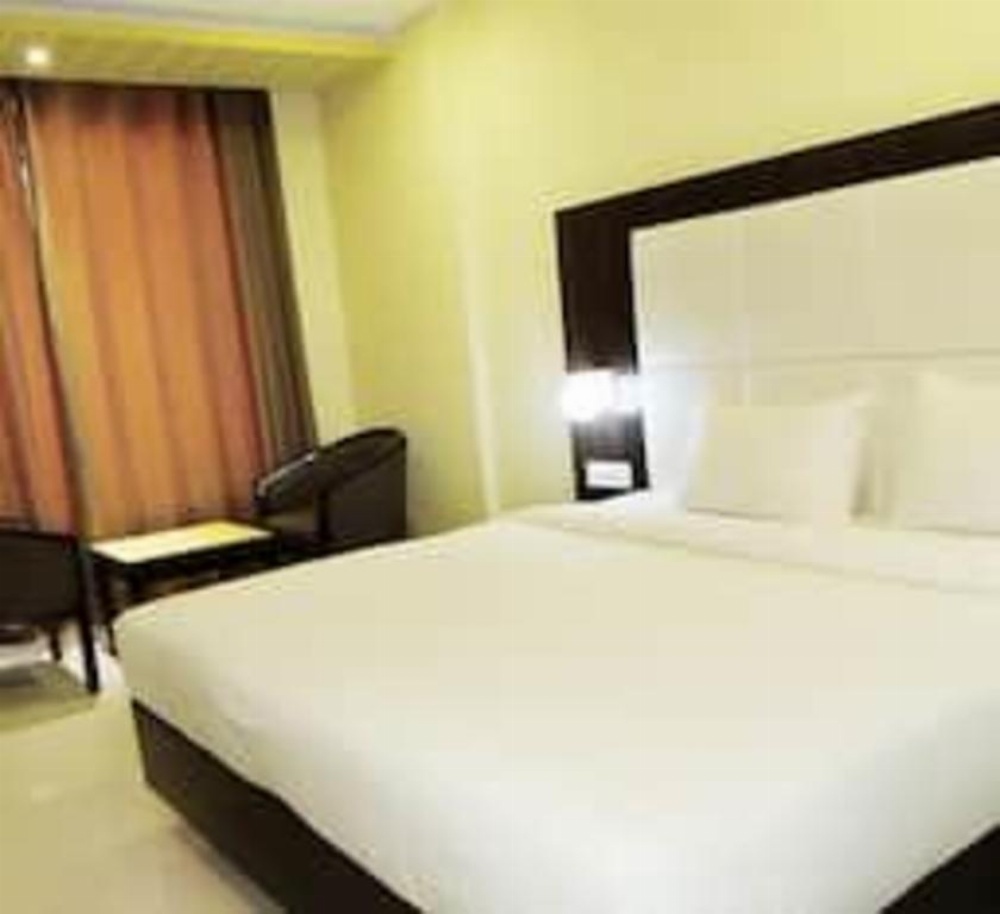 Room image 2